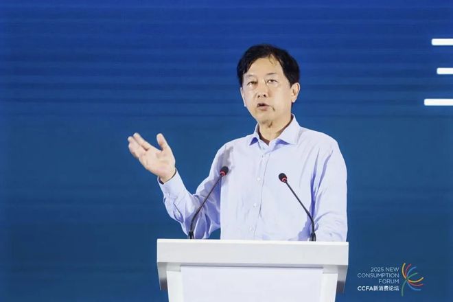 个子品牌茶百道巴黎首店开业麦当劳、小罐茶